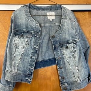 Torrid Cropped Jean Jacket Stretchy and Lightweight Size 2